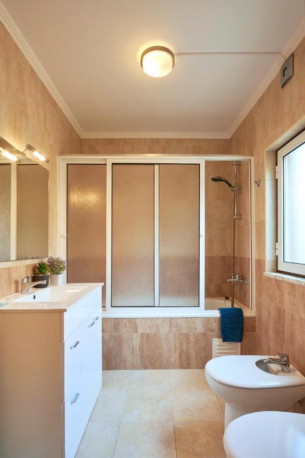 Spacious And Renovated Apartment With Amazing Patio, By Timecooler Lisboa Exterior foto